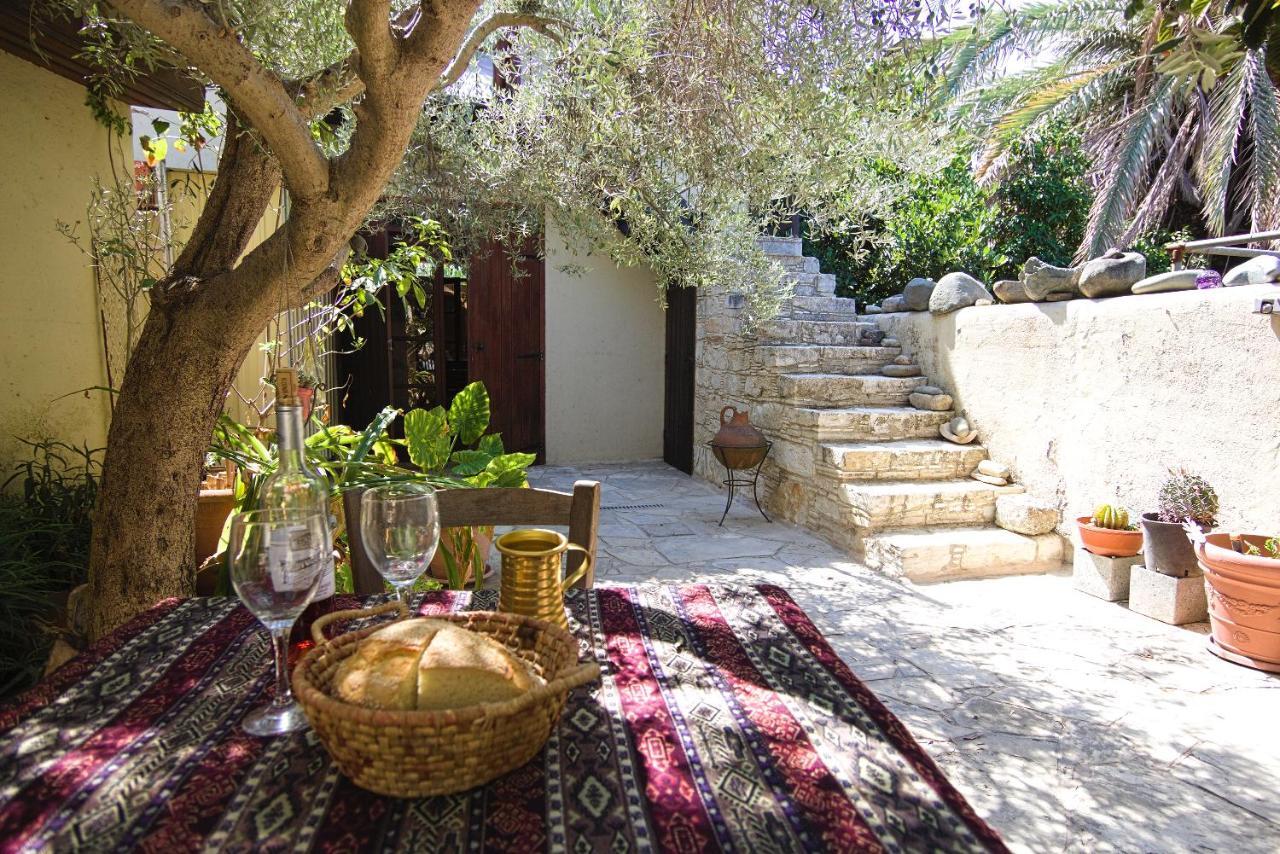 Avli-The Courtyard Hotell Nikosia Eksteriør bilde